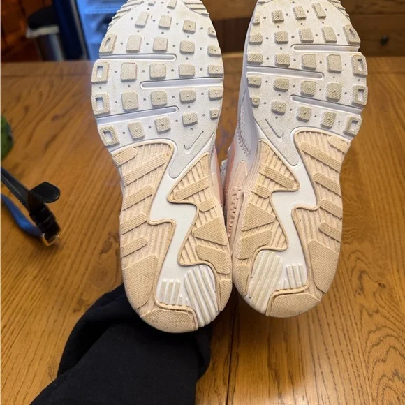 Nike White and Pink Women's Sneakers - Picture 3 of 5